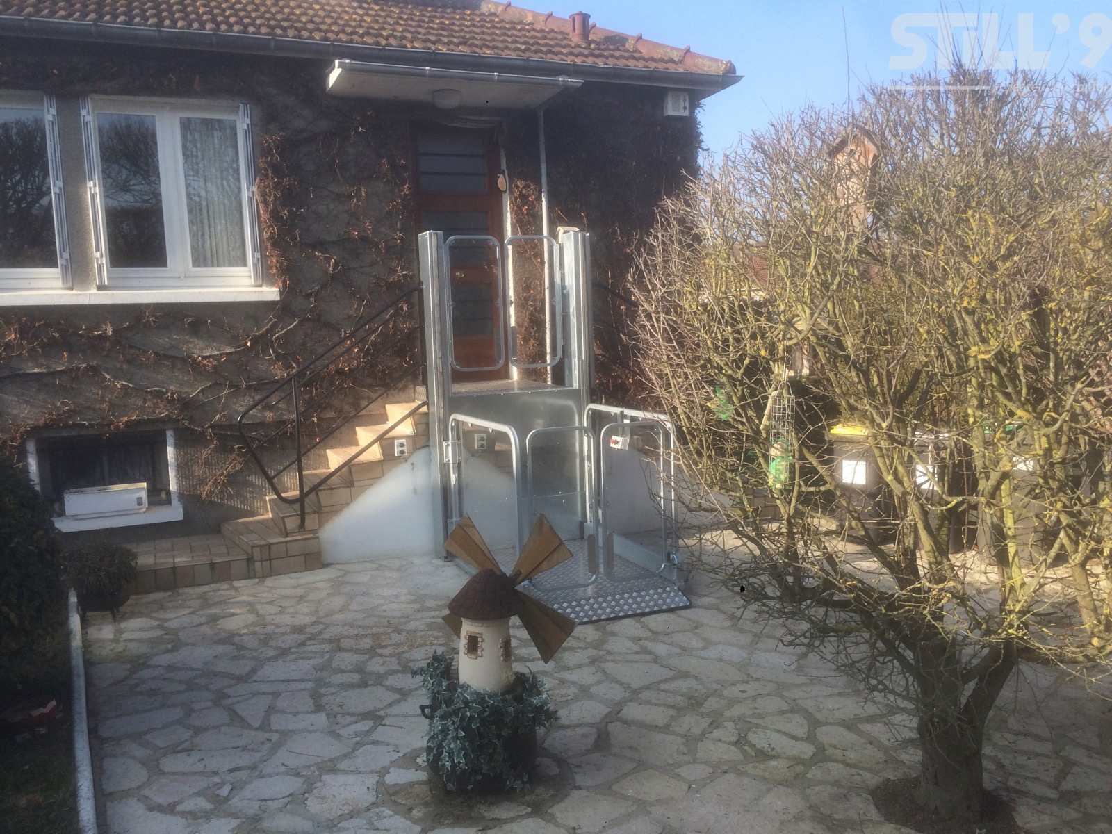 Distributeur de plateforme pour fauteuil roulant autour de Brétigny sur Orge 91