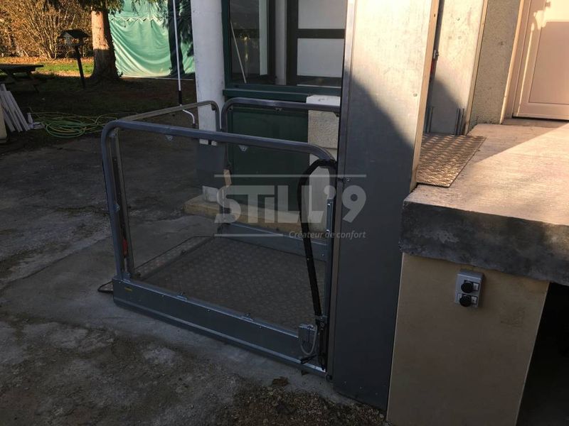 Positionner une plate-forme pour personnes handicapées à proximité de l'Yonne 89