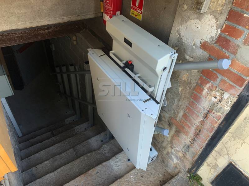 Faire installer une plate-forme intérieure en sous-sol PMR en Seine et Marne 77