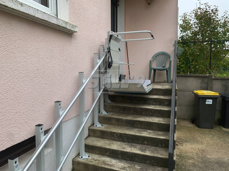 Pose d'une plate-forme extérieure à domicile aux alentours de Brétgny sur Orge en Essonne 91