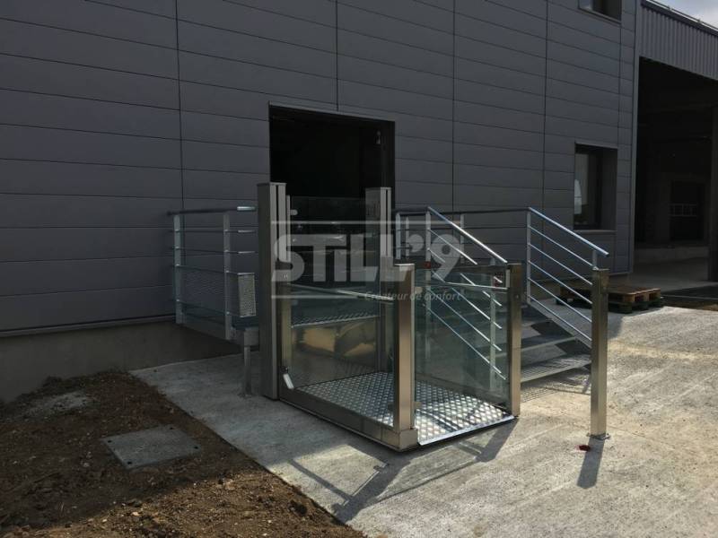 Plate forme verticale en extérieur à Granvilliers 60 Gendarmerie