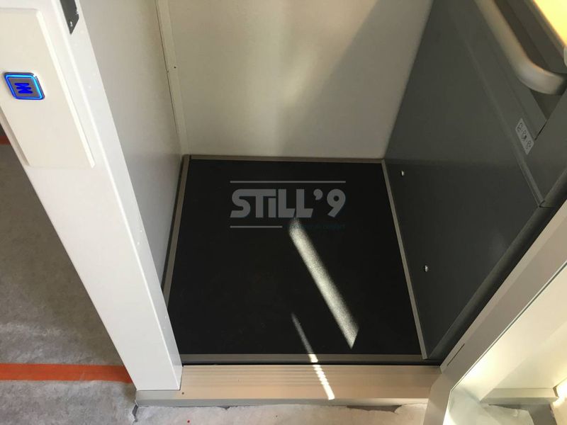 Fixer une plateforme verticale intérieure dans les environs de la Loire-Atlantique 44